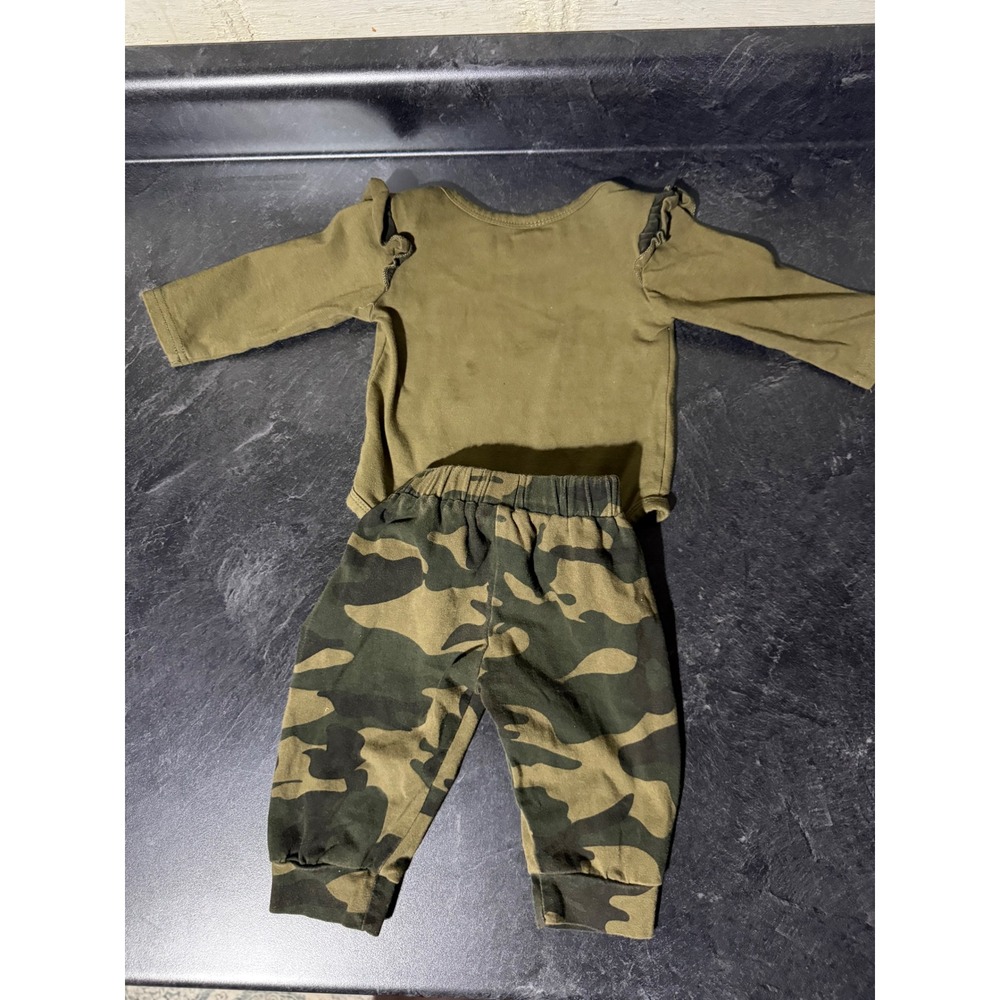 Baby Girls 3pc Camo Bundle Outfit Set 6-9M Mama's Bestie Hoodie Bodysuit Cute - Picture 8 of 13